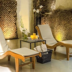 Couples treatment room(s), sauna, hot tub, steam room
