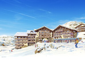 Snowshoeing - Résidence Montana Plein Sud (Les Belleville)