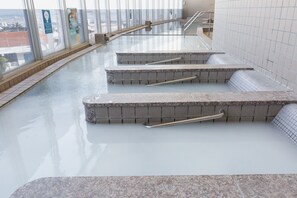 Behandlungsräume für Paare, Sauna, Whirlpool, Dampfbad