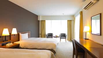 Standard-Zweibettzimmer, Mehrere Betten, Nichtraucher, Blick auf den Innenhof | 1 Schlafzimmer, hochwertige Bettwaren, Daunenbettdecken, Zimmersafe
