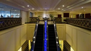 Interior - Maxims Tower (Pasay)