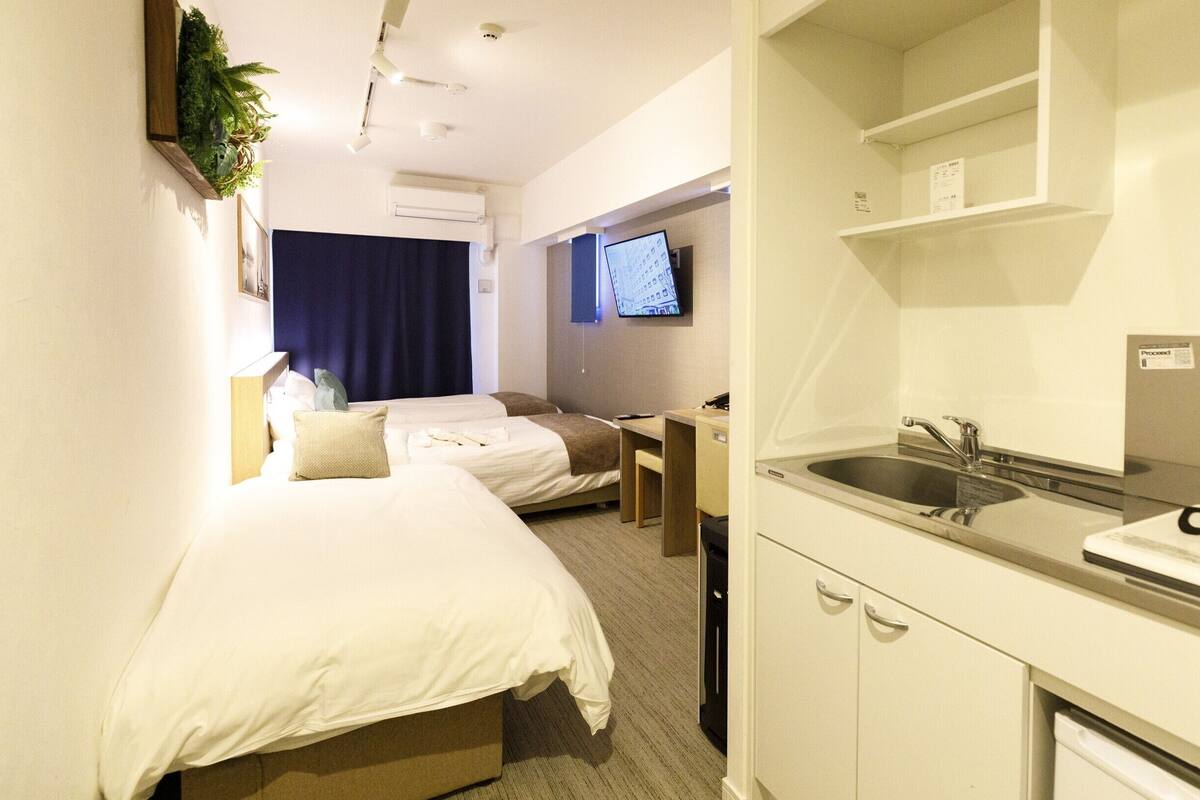 別館 レジデンシャルツインルーム 3名利用 禁煙 | デスク、遮光カーテン、アイロン / アイロン台、WiFi (無料)