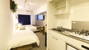 Annex Residential Twin Room for 3 people, Non Smoking | Desk, blackout curtains, iron/ironing board, free WiFi