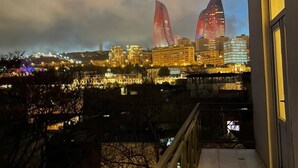 City view from property - Giz Galasi (Baku)