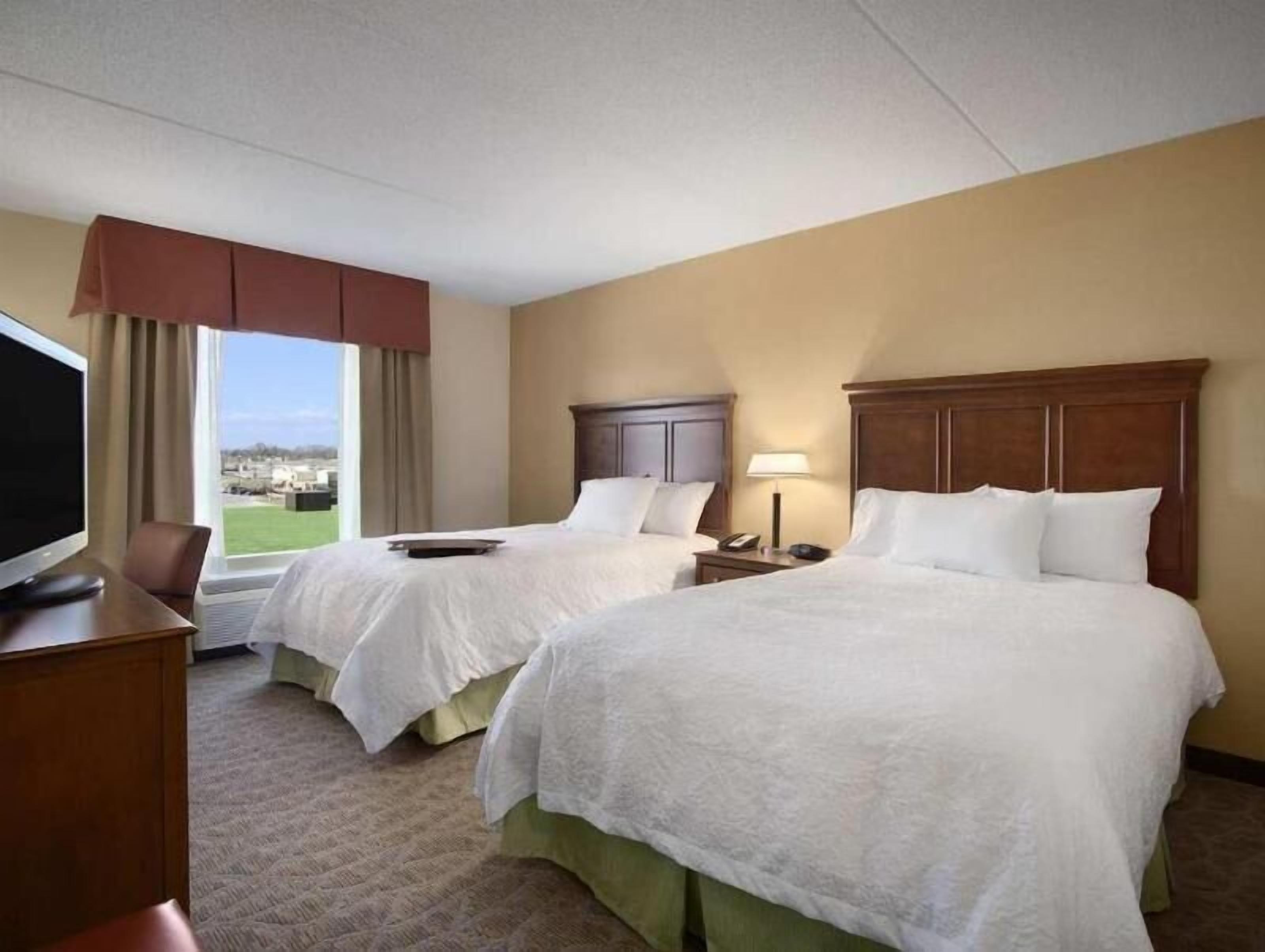 In-room safe, desk, blackout drapes, iron/ironing board