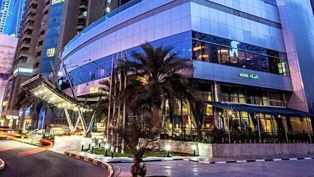 Exterior - Corniche Hotel Sharjah (Sharjah)