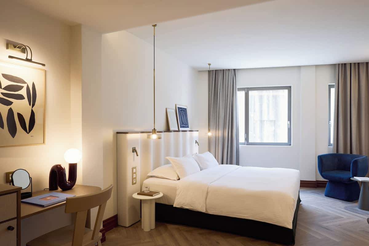 Standard-Doppel- oder -Zweibettzimmer