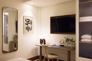 Pemandangan dari bilik