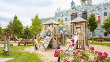 Außen-Kinderspielplatz