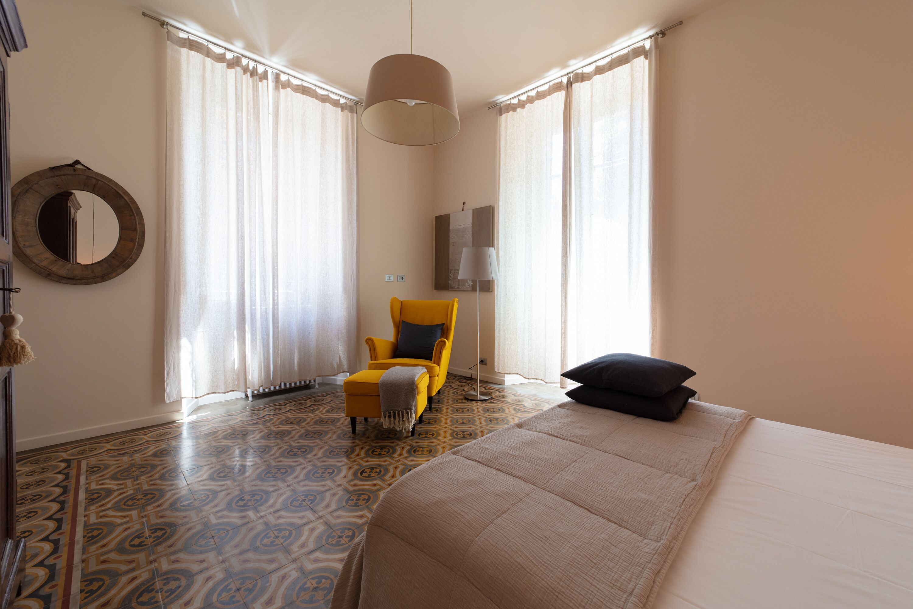 apartment, garden view | 1 bedroom, desk, iron/ironing board, free wifi