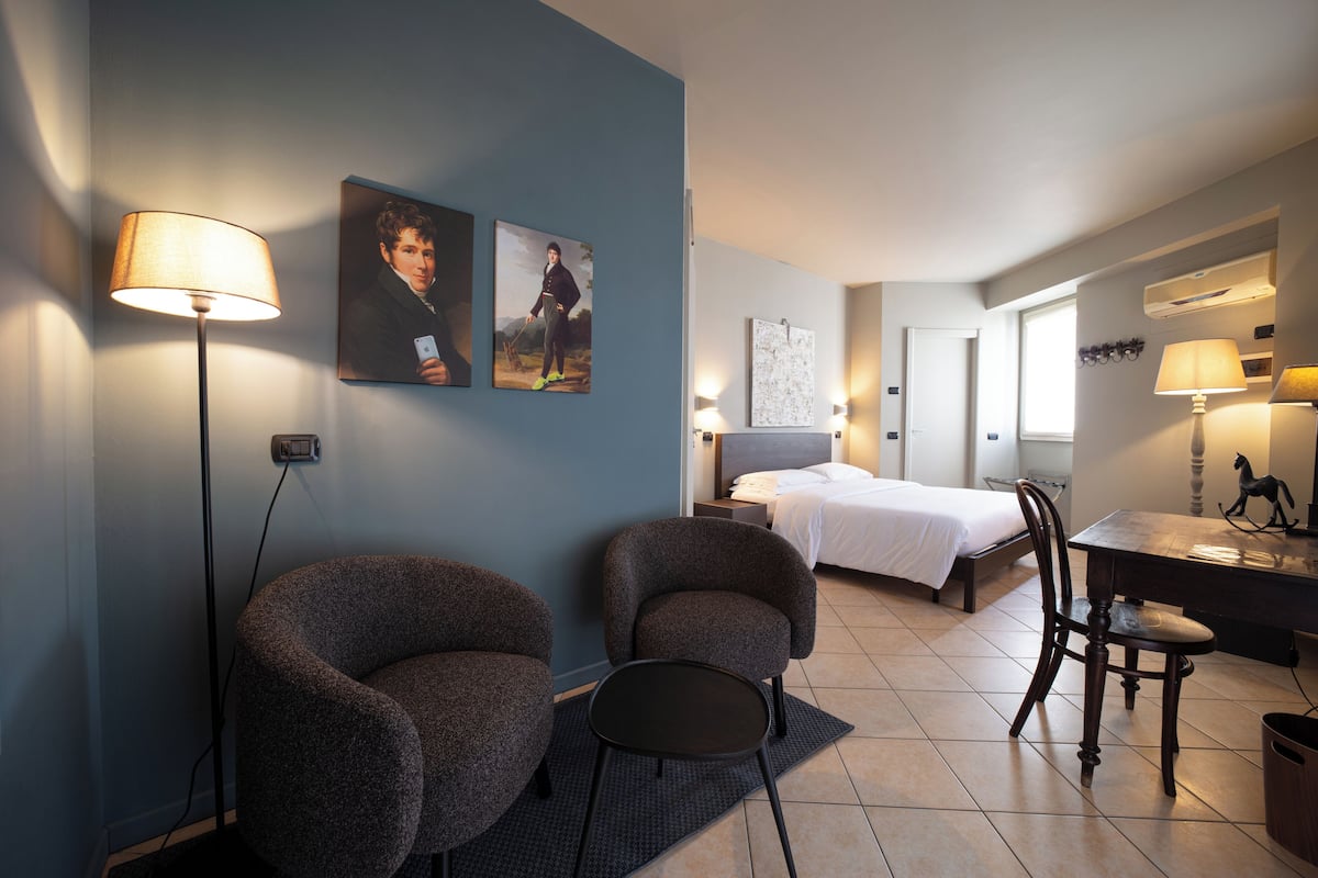 Doppia Superior, 1 camera da letto, balcone, vista collina | 1 camera, una cassaforte in camera, con stile personalizzato