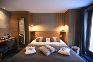 Habitació doble Comfort | Roba de llit d'alta qualitat, minibar i caixa forta a l'habitació 