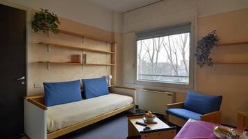 Appartement, 1 chambre | Salle de séjour