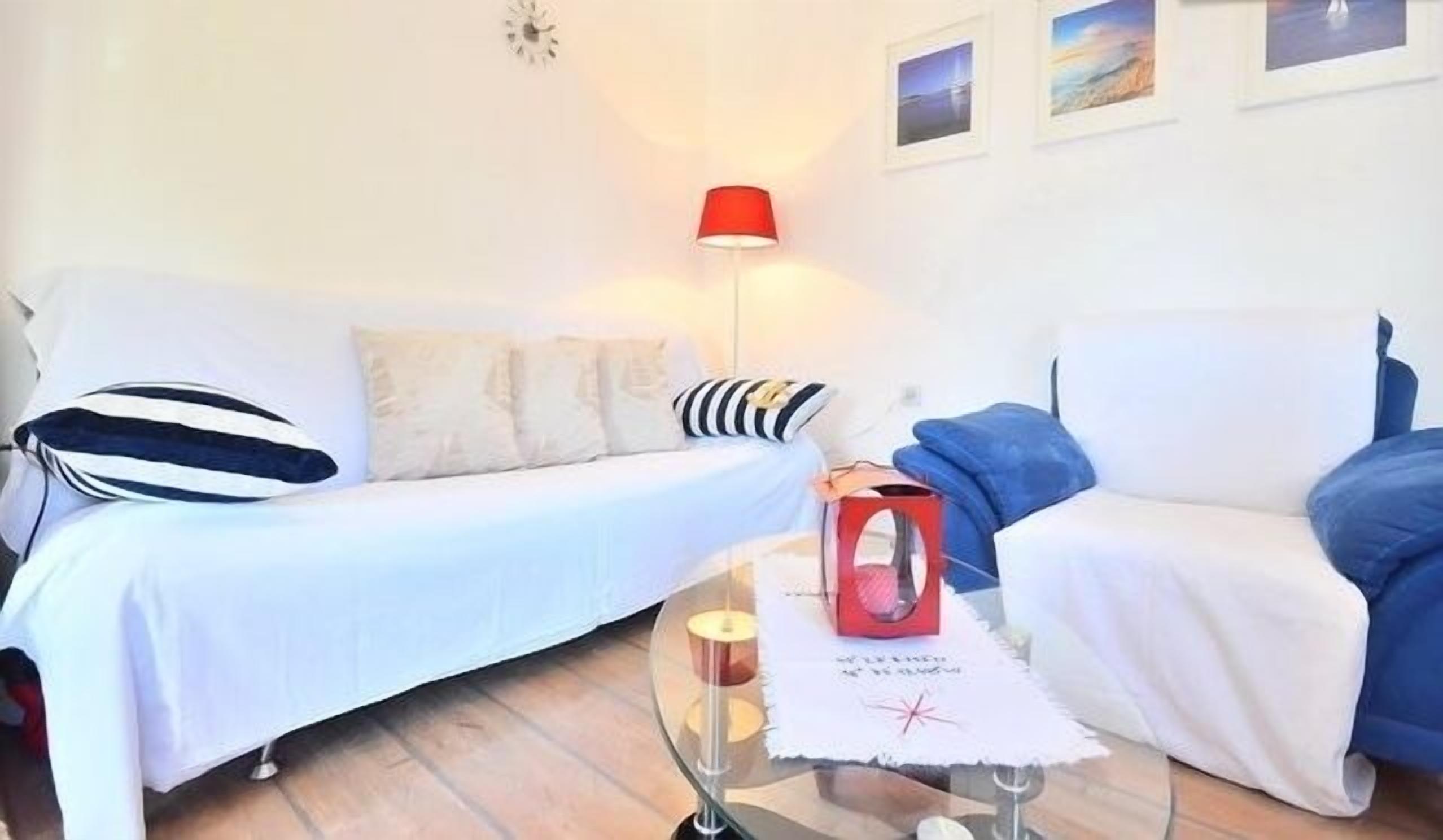 Standard Apartment, 2 Bedrooms, Kitchen | Living area