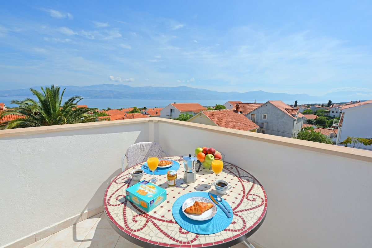 Standaard appartement, 2 slaapkamers, keuken | Balkon