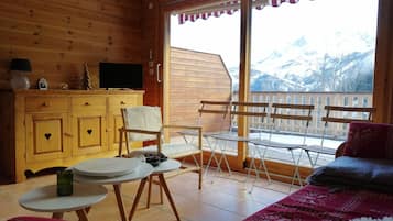 Apartment, 1 Bedroom (Pra-loup 1600) | Living area | TV