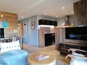 Apartment, 1 Bedroom (Pra-loup 1600) | Living area