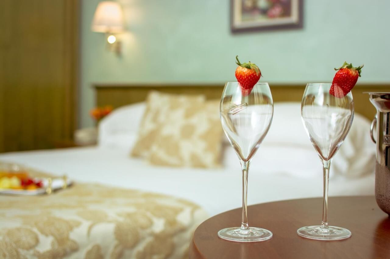 Chambre Double Supérieure | Literie de qualité supérieure, minibar, coffres-forts dans les chambres