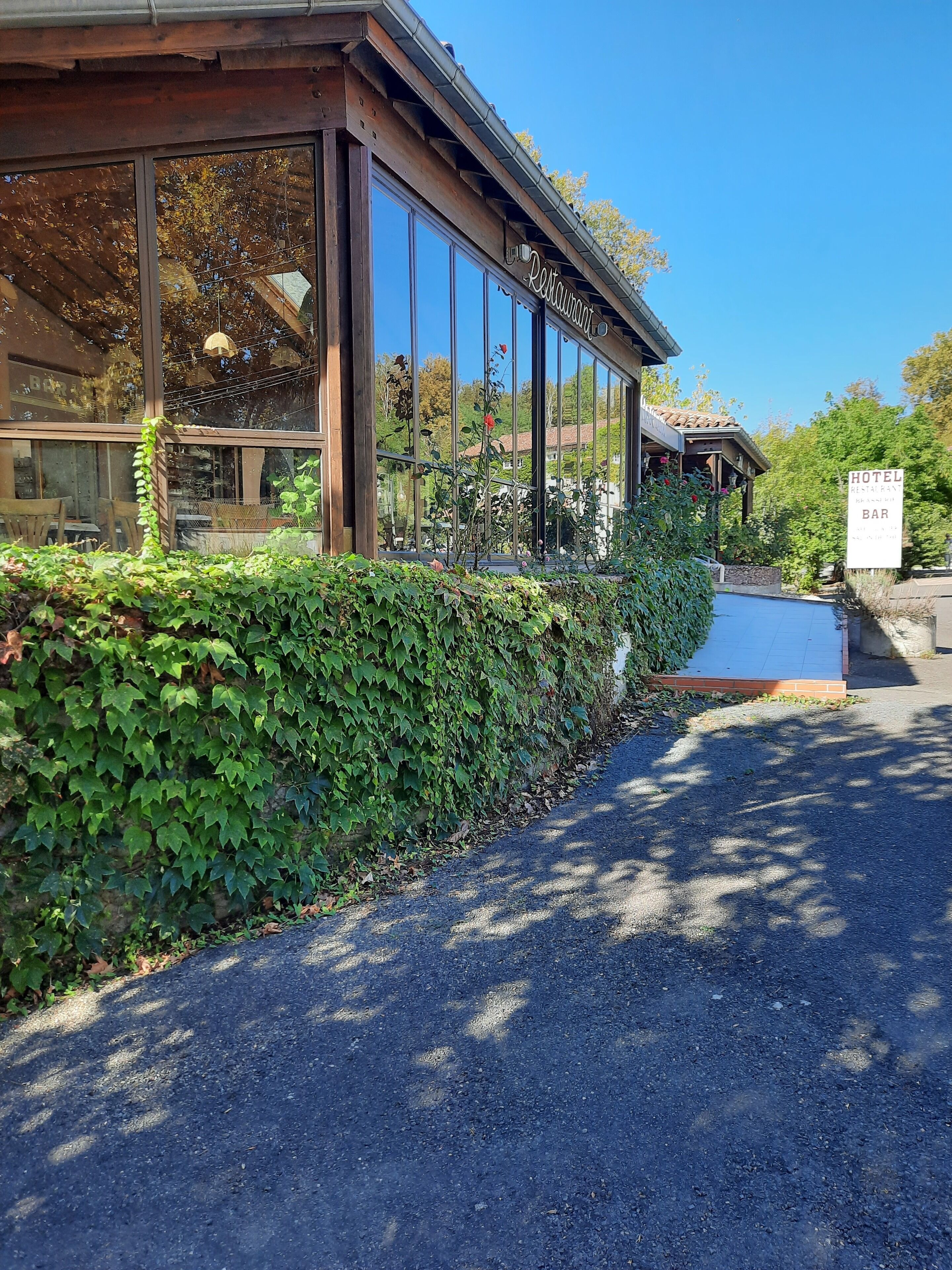 واجهة المنشأة