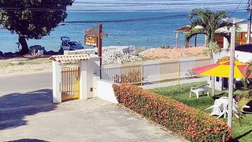 Laptopgeeigneter Arbeitsplatz, Bügeleisen/Bügelbrett, kostenloses WLAN