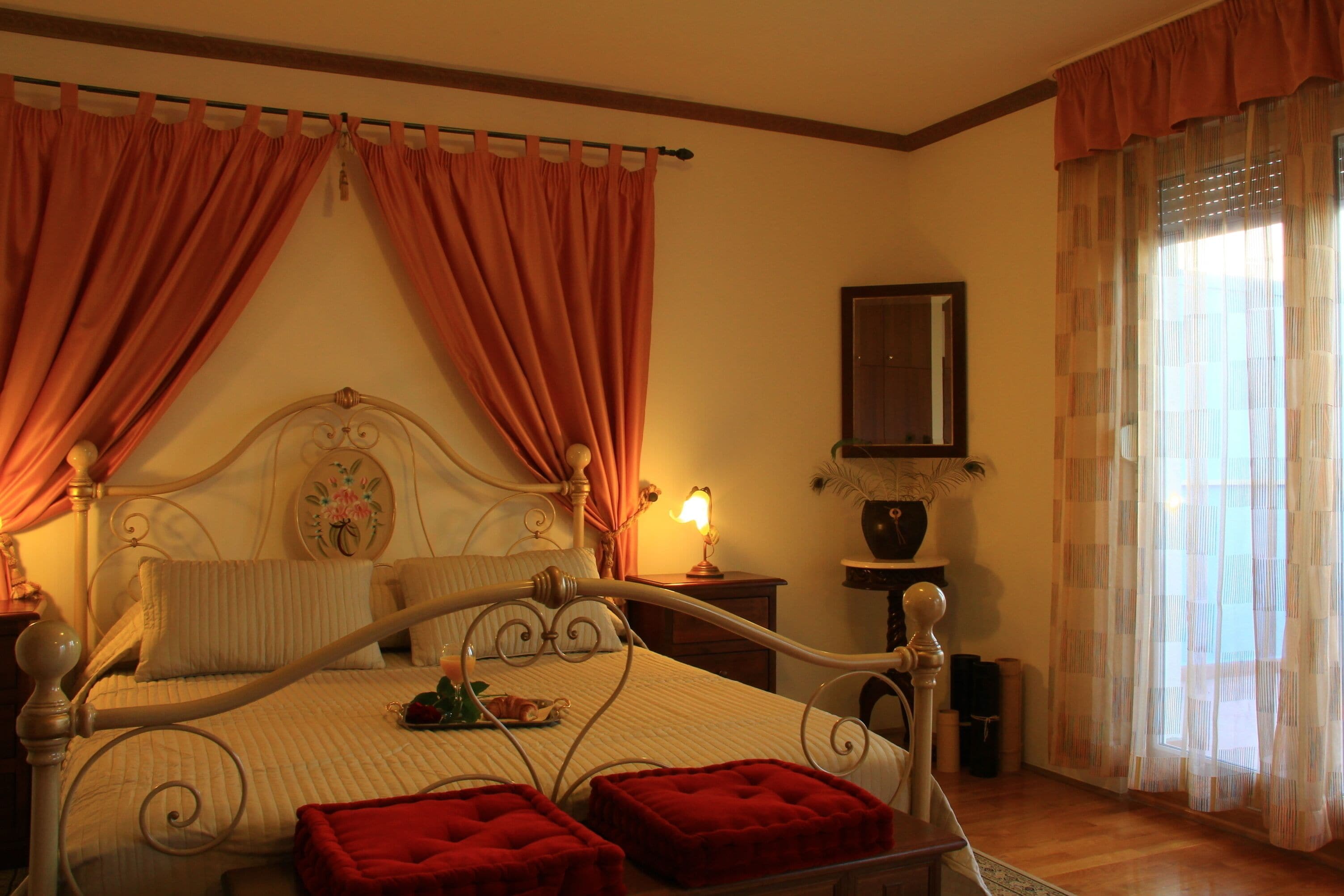 Superior Studio | 1 bedroom, individually decorated, individually furnished, desk