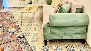 Familienstudio, 2 Schlafzimmer | Wohnbereich