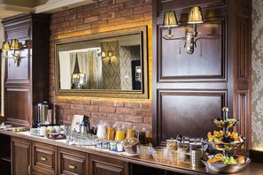 Daily buffet breakfast (HUF 2500 per person) - Hotel Aventinus (Nyiregyhaza)