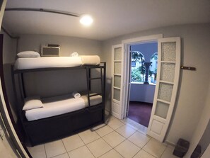 Superior Shared Dormitory, Mixed Dorm | Free WiFi, bed sheets - Che Lagarto Copacabana - Hostel (Rio de Janeiro)