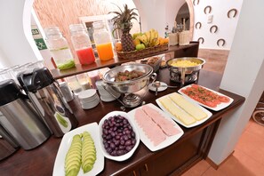 Free daily buffet breakfast  - Tika Wasi Casa Boutique (Cusco)