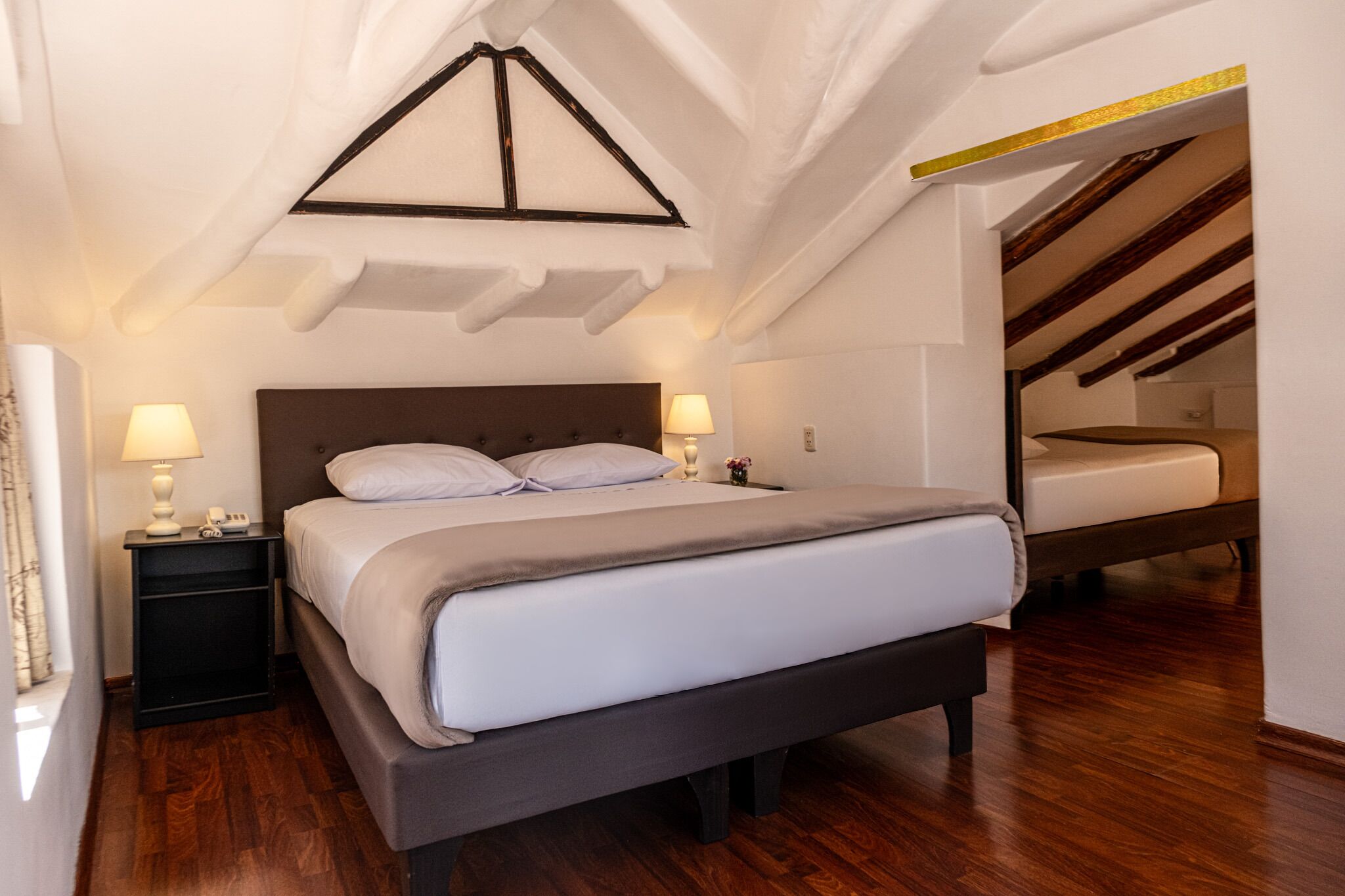 Familienzimmer | Daunenbettdecken, Zimmersafe, individuell dekoriert