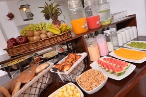 Tägliches inbegriffenes Frühstücksbuffet