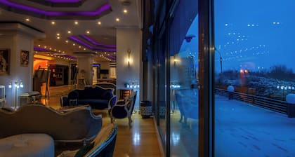 Hotel Phoenicia Express