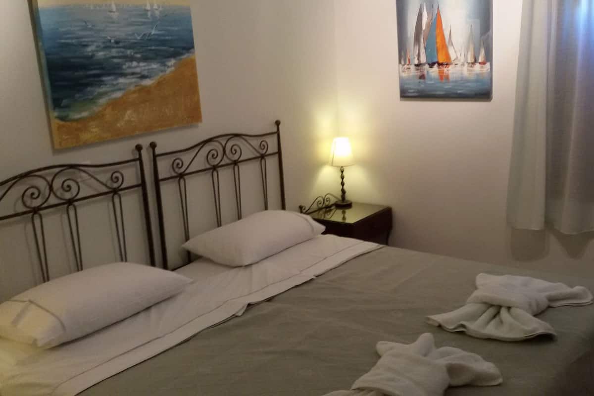 高級開放式客房, 1 間臥室, 花園景, 池畔 (3 people) | 1 間睡房、高級寢具、Select Comfort 床墊、房內夾萬