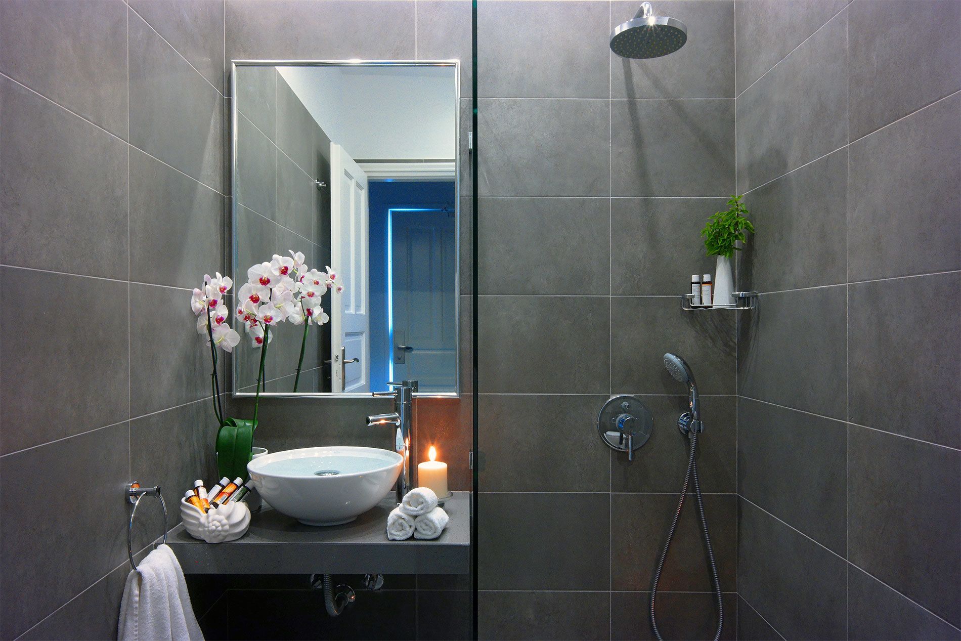 standard room, 1 double bed | bathroom sink