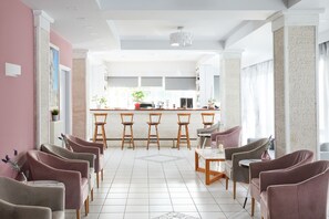 Lobby lounge - Hotel Klonos Anna (Aegina)