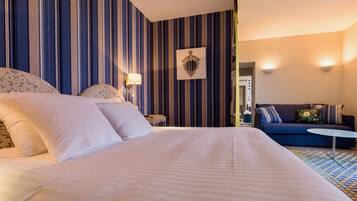 1 bedroom, premium bedding, minibar, in-room safe