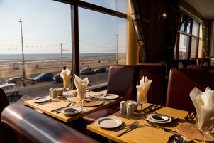Breakfast and dinner served, sea views 