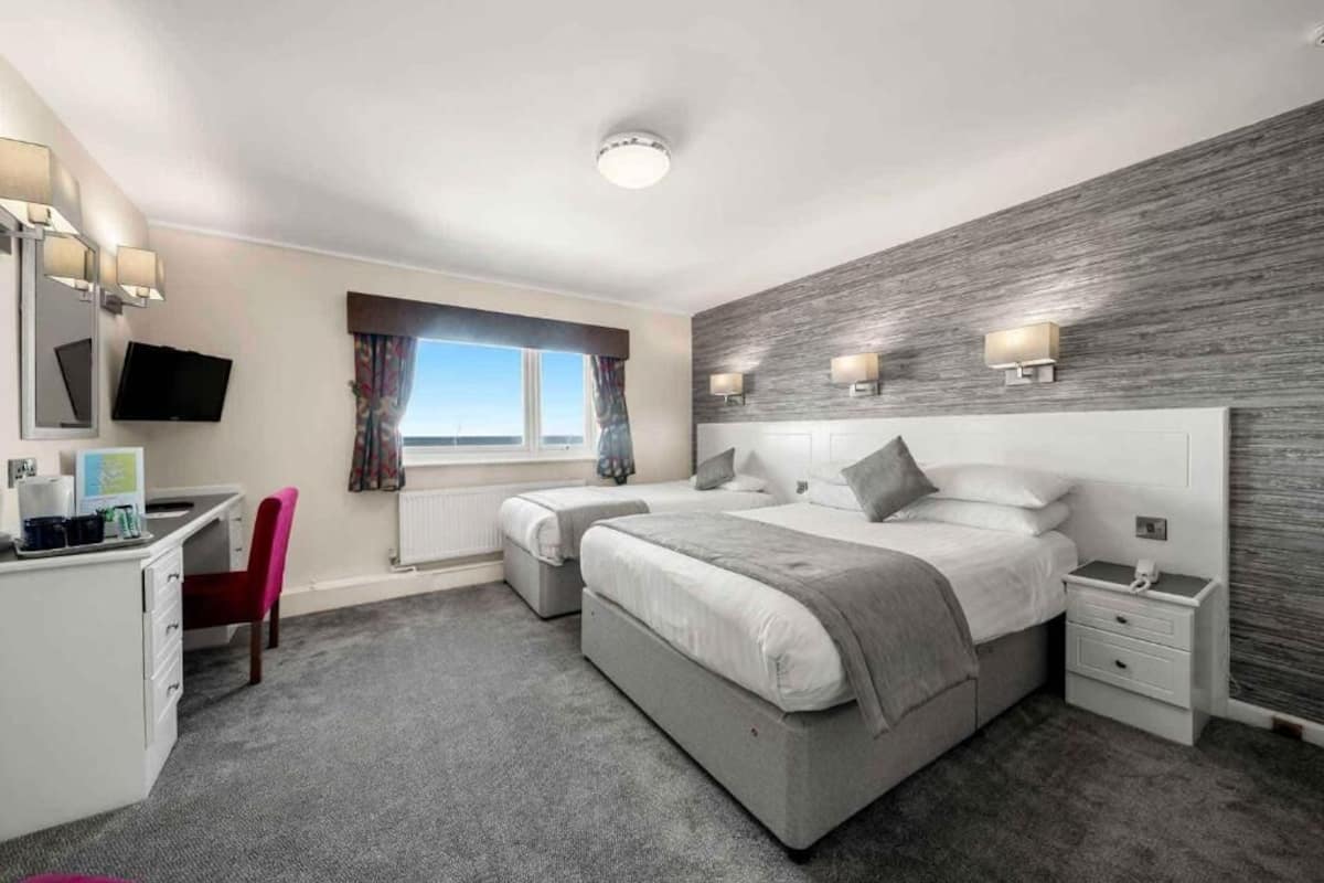 Double or Twin Room, Sea View