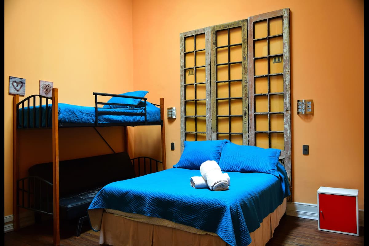 1 chambre, Wi-Fi gratuit, draps fournis