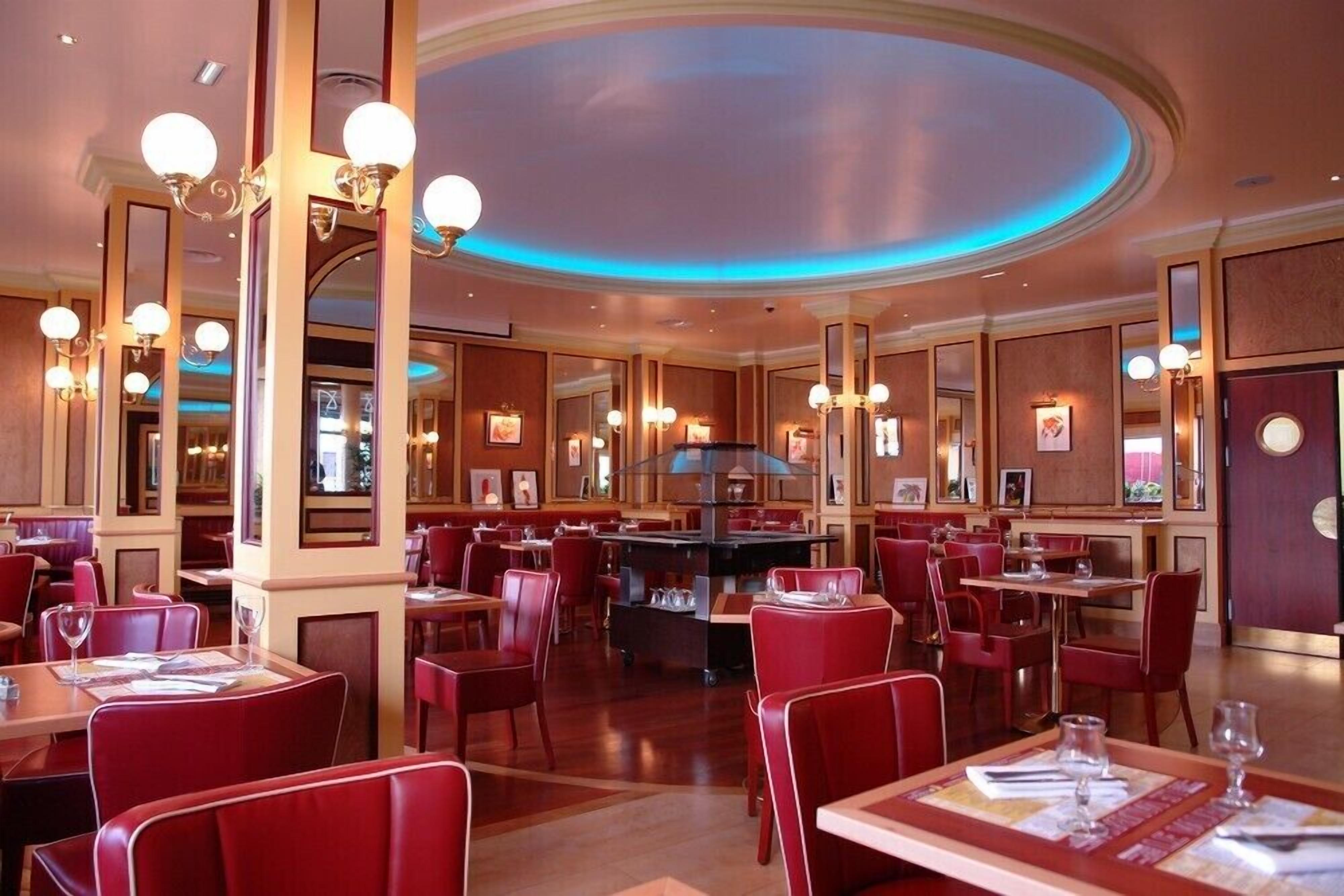 breakfast, lunch, dinner served; french cuisine