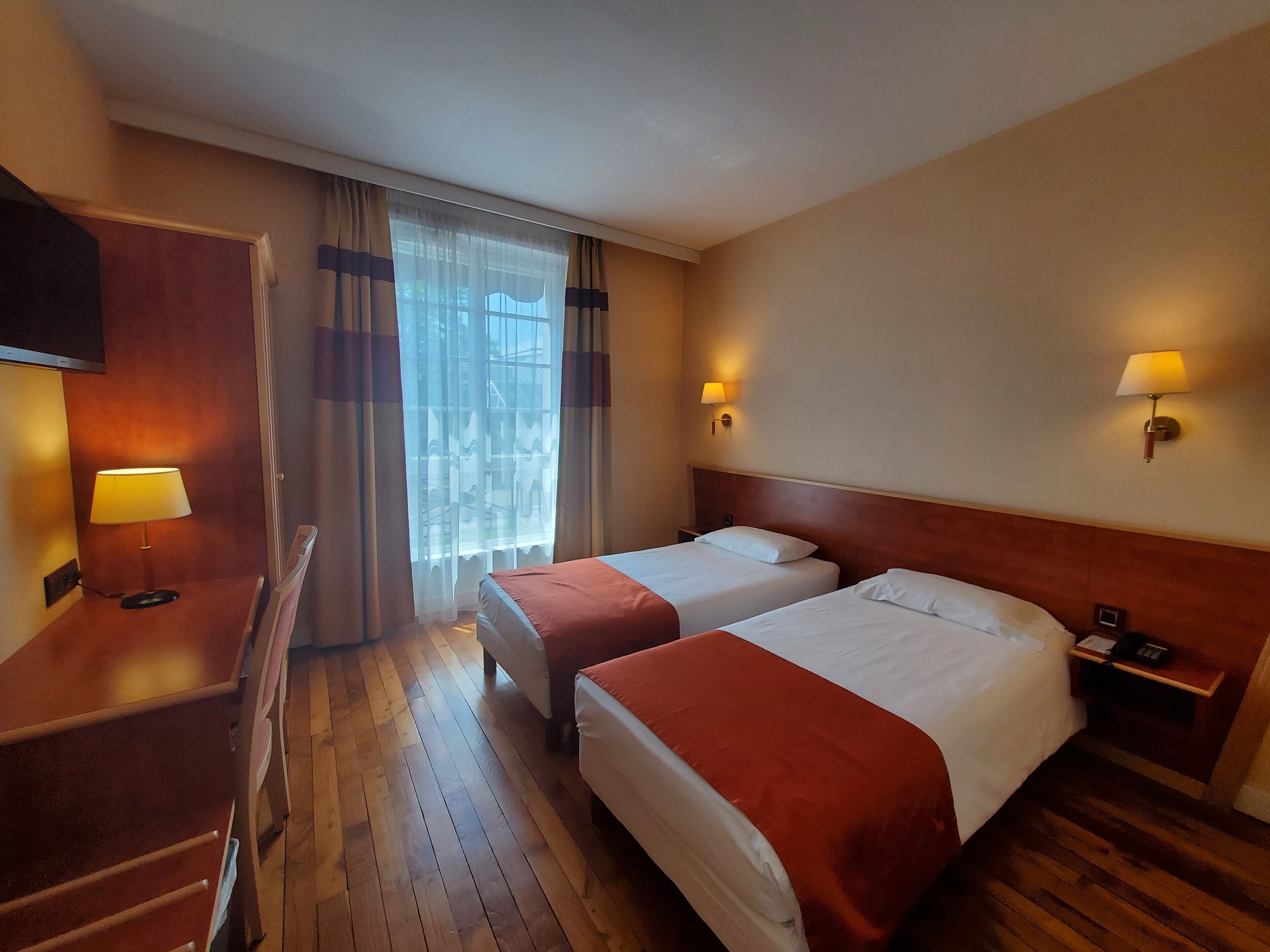 classic twin room, 2 single beds | room amenity