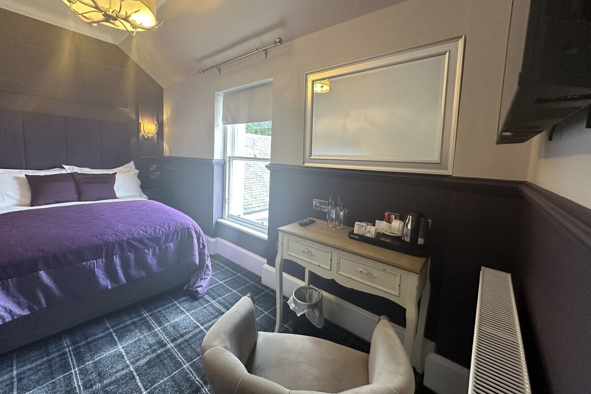 Club Room