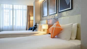 Standard Room, 2 Twin Beds, City View | Minibar, in-room safe, desk, laptop workspace