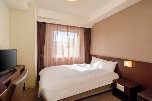 Desk, blackout curtains, iron/ironing board, free WiFi