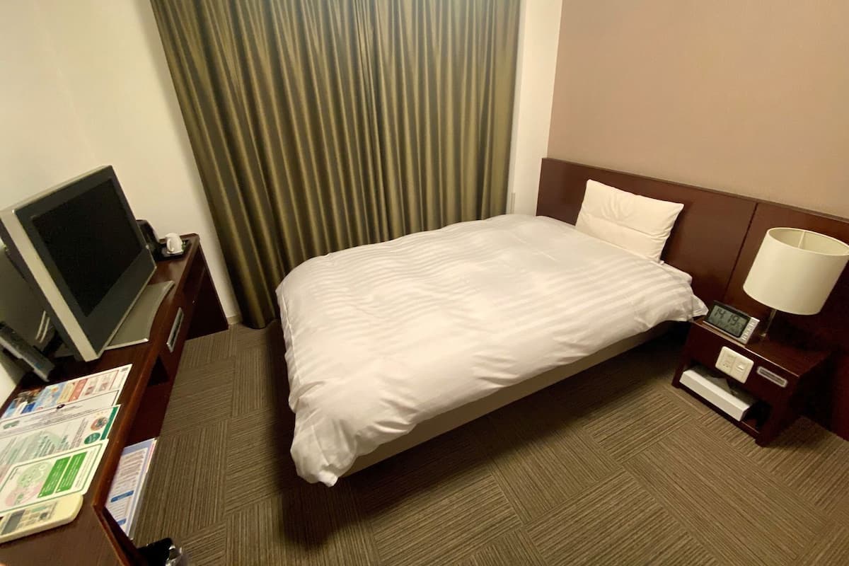 Desk, blackout curtains, free WiFi, bed sheets