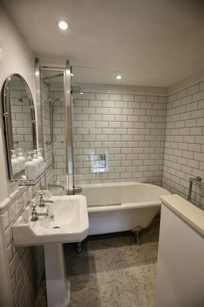 Superior Double Room, Ensuite | Bilik Mandi