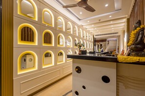 Reception -  Hotel Vanson Villa, City Centre - With Free Airport & Train Station Pickup (New Delhi)