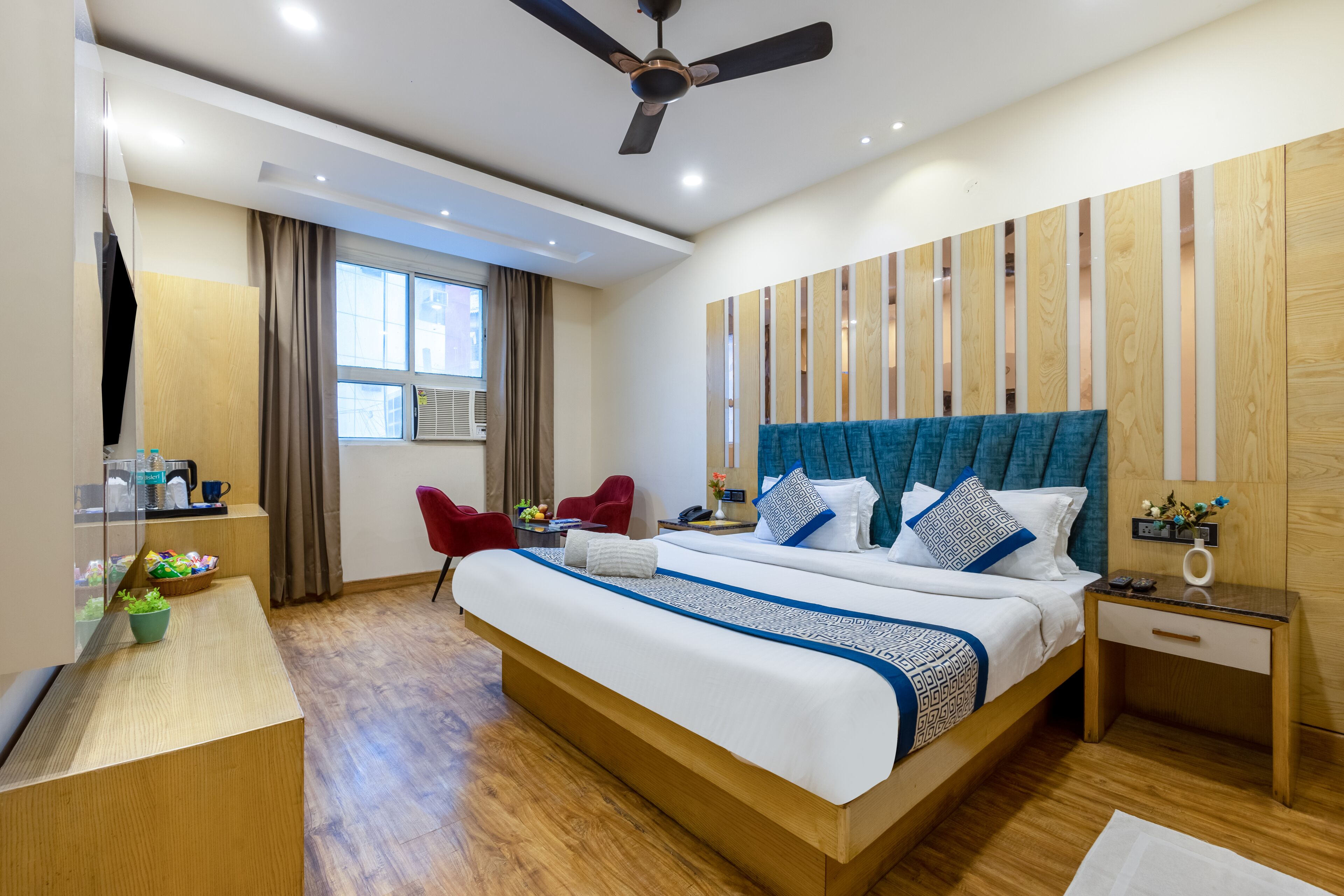 Deluxe Double Room | In-room safe, desk, blackout curtains, soundproofing