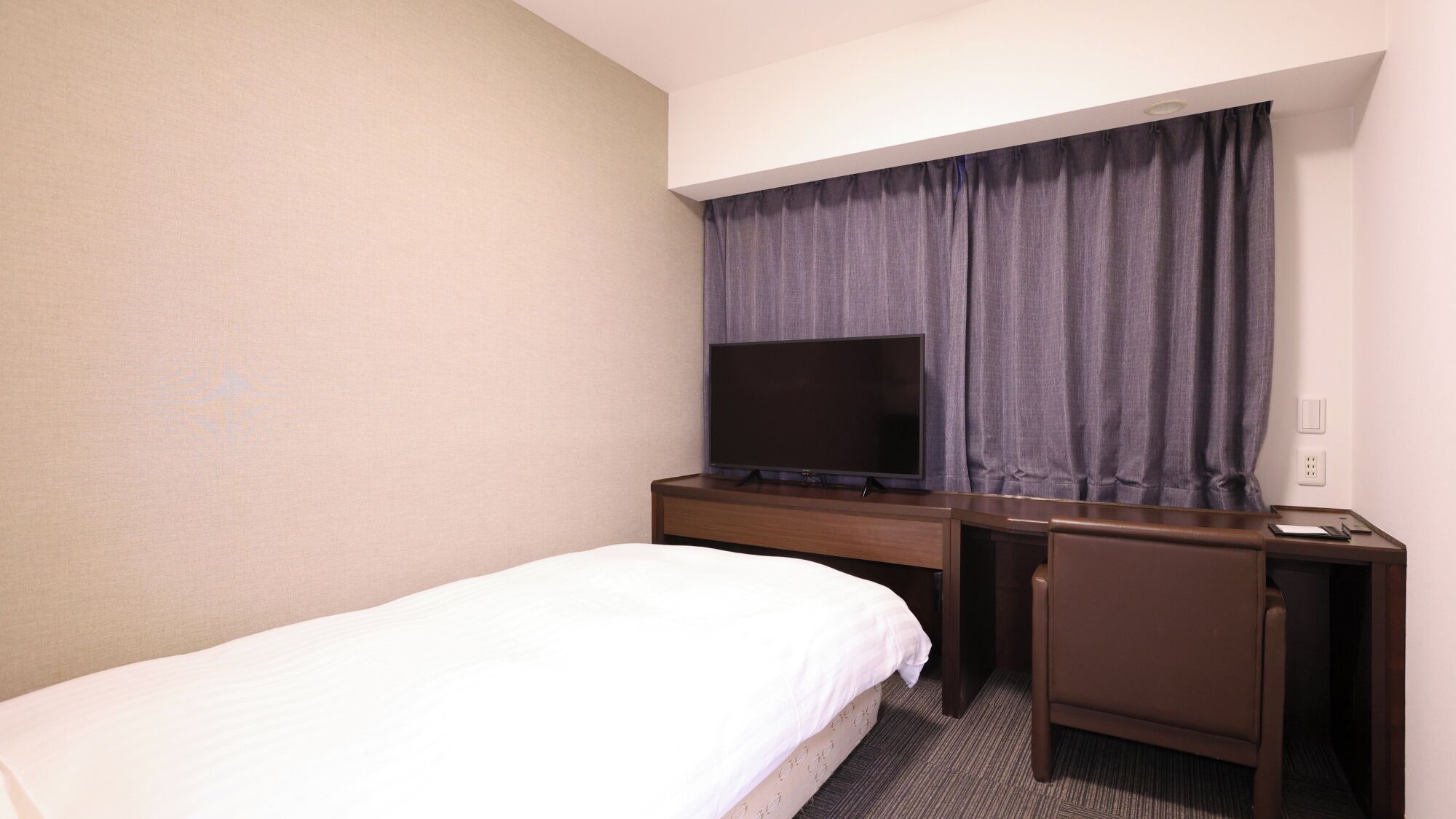 Economy Single Room, Smoking, No housekeeping (No Shower Room)
