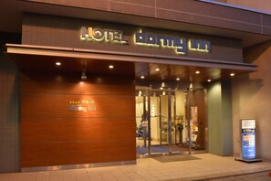 숙박 시설 입구